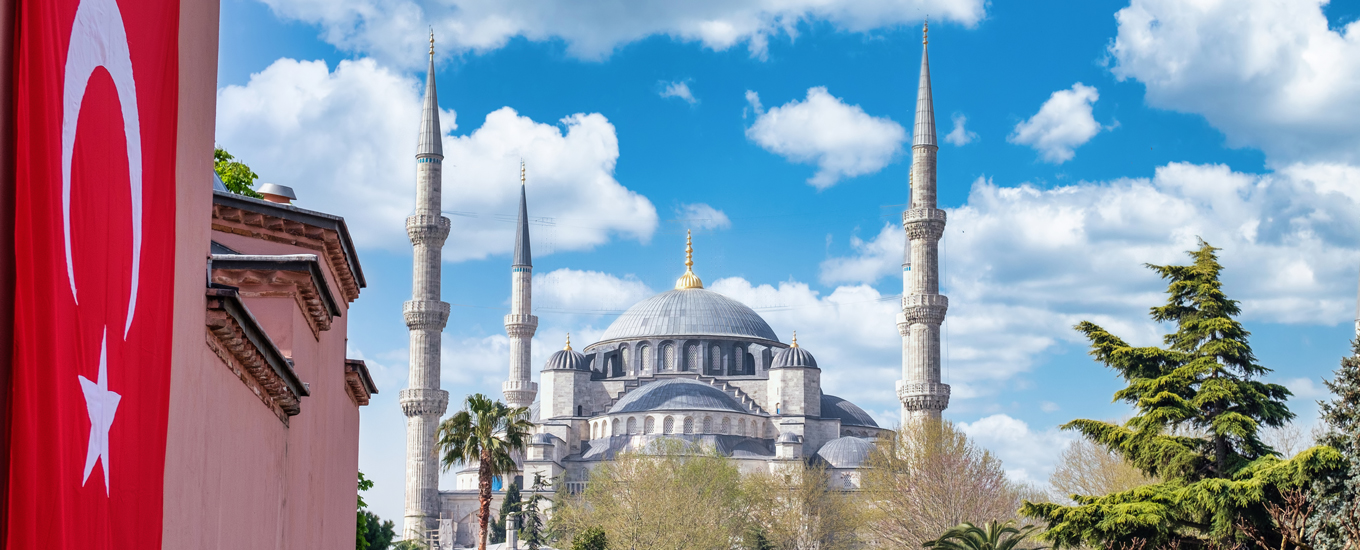 landscape-turkish-flag-blue-mosque-far-away