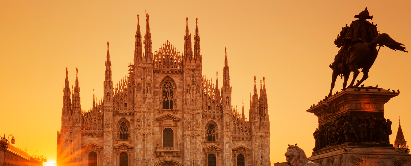 view-duomo-sunrise-milan-europe